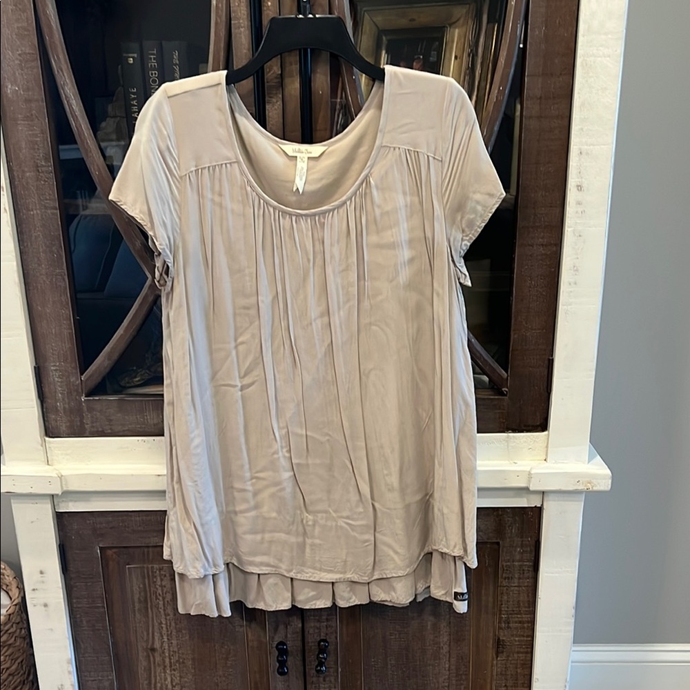 Matilda Jane Tan Cap Sleeve Pleated Blouse